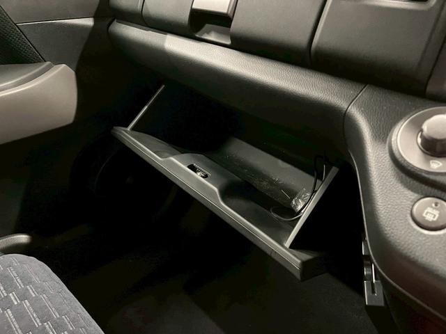 クロスロード 　（禁煙車）（後期型）（Ｃｌａｒｉｏｎ製ＨＤＤナビ）（ＨＩＤヘッドライト）（フルフラットシート）（７人乗り）（３列シート）（バックカメラ）（ＥＴＣ）（Ｂｌｕｅｔｏｏｔｈ接続可能）（純正１７インチＡＷ）（35枚目）