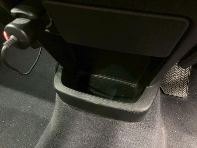 クロスロード 　（禁煙車）（後期型）（Ｃｌａｒｉｏｎ製ＨＤＤナビ）（ＨＩＤヘッドライト）（フルフラットシート）（７人乗り）（３列シート）（バックカメラ）（ＥＴＣ）（Ｂｌｕｅｔｏｏｔｈ接続可能）（純正１７インチＡＷ）（36枚目）