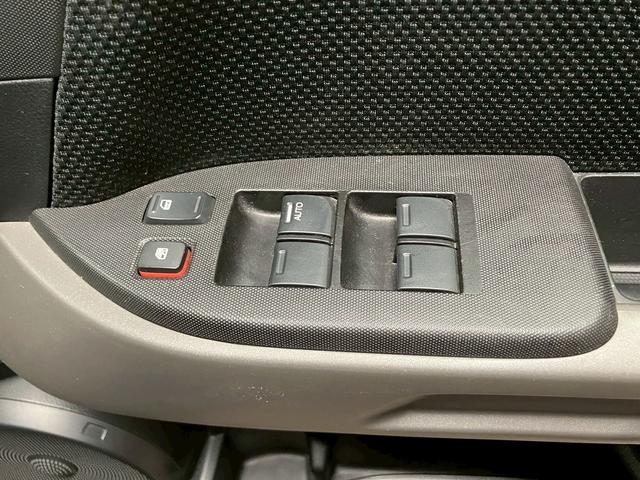 クロスロード 　（禁煙車）（後期型）（Ｃｌａｒｉｏｎ製ＨＤＤナビ）（ＨＩＤヘッドライト）（フルフラットシート）（７人乗り）（３列シート）（バックカメラ）（ＥＴＣ）（Ｂｌｕｅｔｏｏｔｈ接続可能）（純正１７インチＡＷ）（44枚目）