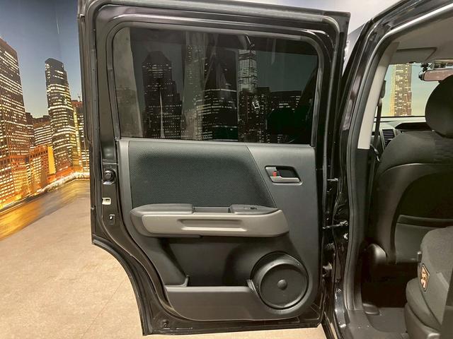 クロスロード 　（禁煙車）（後期型）（Ｃｌａｒｉｏｎ製ＨＤＤナビ）（ＨＩＤヘッドライト）（フルフラットシート）（７人乗り）（３列シート）（バックカメラ）（ＥＴＣ）（Ｂｌｕｅｔｏｏｔｈ接続可能）（純正１７インチＡＷ）（58枚目）
