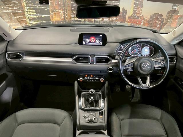 ＣＸ－５ ＸＤ　（禁煙車）（６速ＭＴ）（メーカーＳＤナビ）（レーダークルーズ）（ブレーキホールド）（衝突軽減ブレーキ）（ＬＥＤヘッドライト）（フルフラット）（オートワイパー）（ＢＳＭ）（ＥＴＣ）（純正１７インチＡＷ）（5枚目）