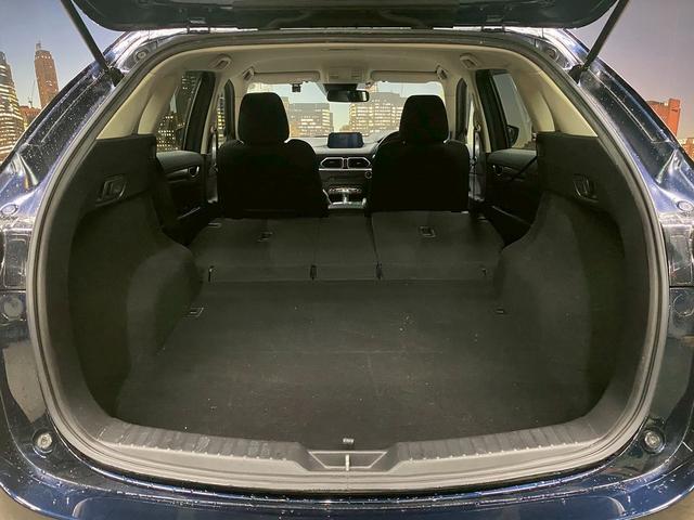 ＣＸ－５ ＸＤ　（禁煙車）（６速ＭＴ）（メーカーＳＤナビ）（レーダークルーズ）（ブレーキホールド）（衝突軽減ブレーキ）（ＬＥＤヘッドライト）（フルフラット）（オートワイパー）（ＢＳＭ）（ＥＴＣ）（純正１７インチＡＷ）（12枚目）