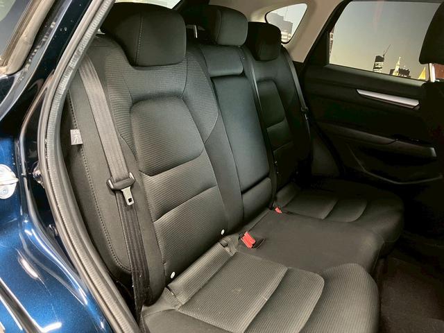 ＣＸ－５ ＸＤ　（禁煙車）（６速ＭＴ）（メーカーＳＤナビ）（レーダークルーズ）（ブレーキホールド）（衝突軽減ブレーキ）（ＬＥＤヘッドライト）（フルフラット）（オートワイパー）（ＢＳＭ）（ＥＴＣ）（純正１７インチＡＷ）（14枚目）