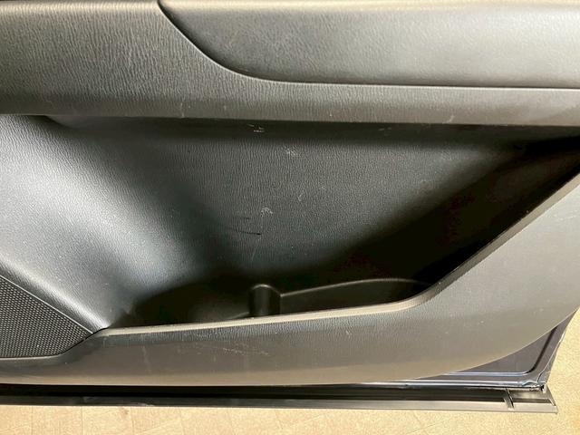 ＣＸ－５ ＸＤ　（禁煙車）（６速ＭＴ）（メーカーＳＤナビ）（レーダークルーズ）（ブレーキホールド）（衝突軽減ブレーキ）（ＬＥＤヘッドライト）（フルフラット）（オートワイパー）（ＢＳＭ）（ＥＴＣ）（純正１７インチＡＷ）（46枚目）