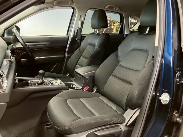 ＣＸ－５ ＸＤ　（禁煙車）（６速ＭＴ）（メーカーＳＤナビ）（レーダークルーズ）（ブレーキホールド）（衝突軽減ブレーキ）（ＬＥＤヘッドライト）（フルフラット）（オートワイパー）（ＢＳＭ）（ＥＴＣ）（純正１７インチＡＷ）（65枚目）
