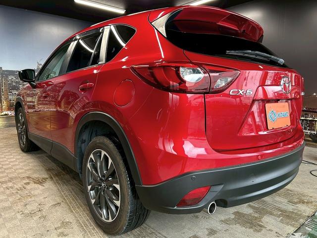 ＣＸ－５ ＸＤ　Ｌパッケージ　（禁煙車）（後期型）（ＢＯＳＥサウンド）（黒本革シート）（レーダークルーズ）（メーカーＳＤナビ）（シートヒーター）（クリアランスソナー）（衝突軽減ブレーキ）（ビルトインＥＴＣ）（純正１９インチＡＷ）（26枚目）
