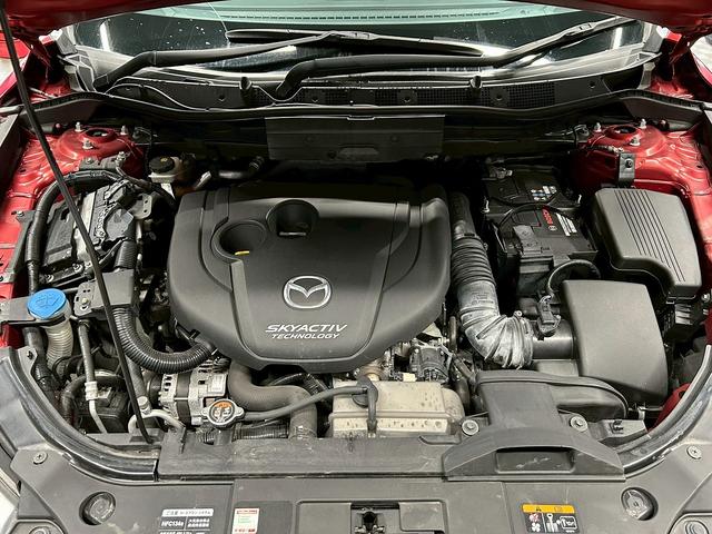 ＣＸ－５ ＸＤ　Ｌパッケージ　（禁煙車）（後期型）（ＢＯＳＥサウンド）（黒本革シート）（レーダークルーズ）（メーカーＳＤナビ）（シートヒーター）（クリアランスソナー）（衝突軽減ブレーキ）（ビルトインＥＴＣ）（純正１９インチＡＷ）（28枚目）