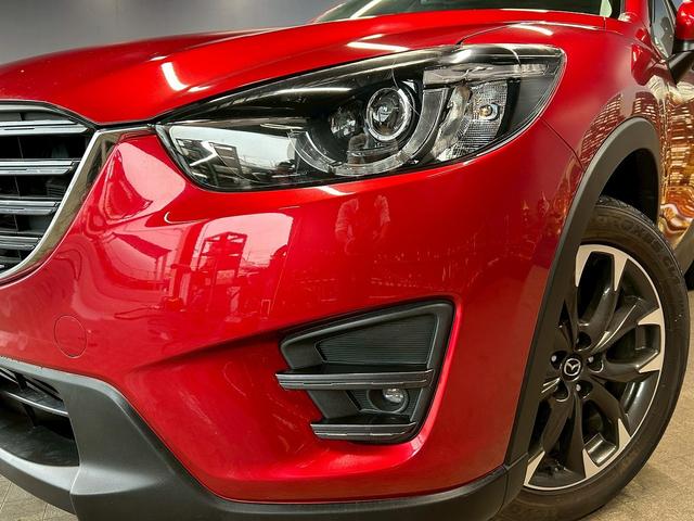 ＣＸ－５ ＸＤ　Ｌパッケージ　（禁煙車）（後期型）（ＢＯＳＥサウンド）（黒本革シート）（レーダークルーズ）（メーカーＳＤナビ）（シートヒーター）（クリアランスソナー）（衝突軽減ブレーキ）（ビルトインＥＴＣ）（純正１９インチＡＷ）（52枚目）