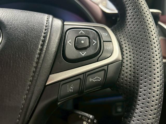 ハリアー プレミアム　アドバンスドパッケージ　（禁煙車）（サンルーフ）（モデリスタエアロ）（黒本革）（全周囲カメラ）（レーダークルーズ）（シートヒーター）（パワーシート）（シートメモリー）（ＬＥＤヘッドライト）（ＥＴＣ）（純正１８インチＡＷ）（9枚目）