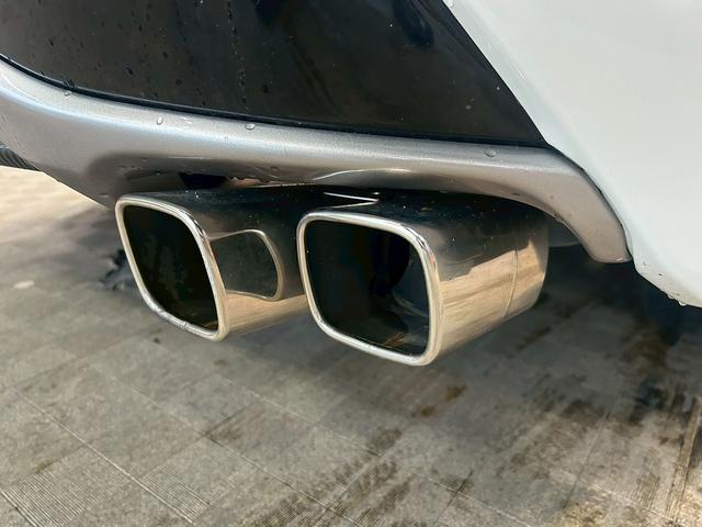 ハリアー プレミアム　アドバンスドパッケージ　（禁煙車）（サンルーフ）（モデリスタエアロ）（黒本革）（全周囲カメラ）（レーダークルーズ）（シートヒーター）（パワーシート）（シートメモリー）（ＬＥＤヘッドライト）（ＥＴＣ）（純正１８インチＡＷ）（47枚目）