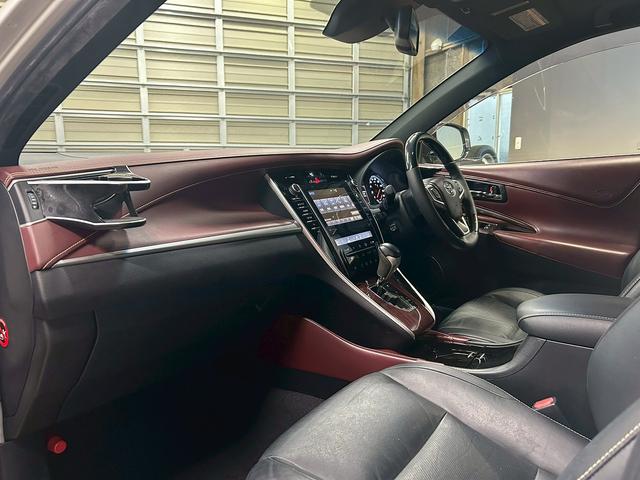 ハリアー プレミアム　アドバンスドパッケージ　（禁煙車）（サンルーフ）（モデリスタエアロ）（黒本革）（全周囲カメラ）（レーダークルーズ）（シートヒーター）（パワーシート）（シートメモリー）（ＬＥＤヘッドライト）（ＥＴＣ）（純正１８インチＡＷ）（59枚目）