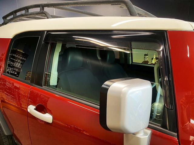 ＦＪクルーザー カラーパッケージ　（禁煙車）（４ＷＤ）（ルーフラック）（ケンウッドＳＤナビ）（バックカメラ）（フロントフォグ）（クルコン）（クリアランスソナー）（デフロック）（スマートキー）（ＥＴＣ）（ＬＤＷ）（純正１７インチＡＷ）（37枚目）