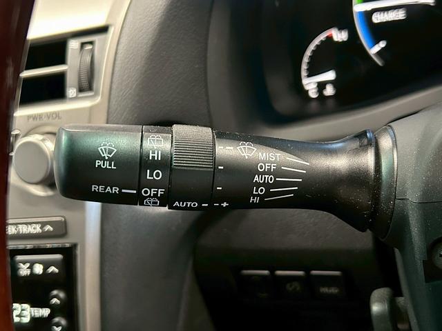 ＲＸ ＲＸ４５０ｈ　バージョンＬ　（禁煙車）（サンルーフ）（黒本革シート）（シートヒーター／エアコン）（純正ＨＤＤナビ）（パワーバックドア）（１００Ｖ電源）（オートクルーズ）（ＨＵＤ）（ビルトインＥＴＣ）（純正１８インチＡＷ）（64枚目）