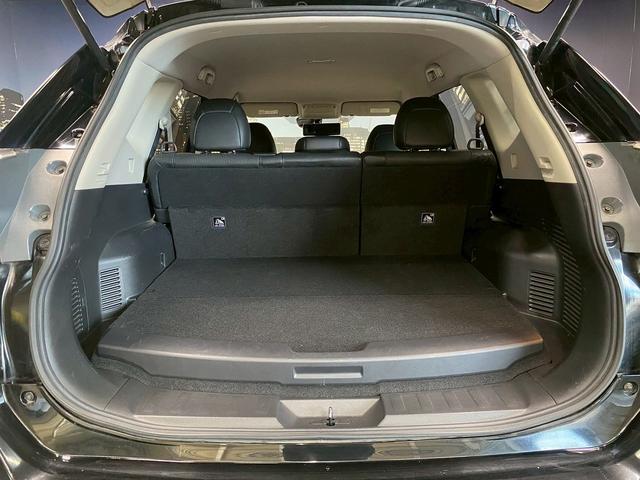 エクストレイル ２０Ｘ　ハイブリッド　エマージェンシーブレーキＰ　（禁煙車）（４ＷＤ）（純正ＳＤナビ）（バックカメラ）（シートヒーター）（ＬＥＤヘッドライト）（センターデフロック）（プッシュスタート＆スマートキー）（デジタルインナーミラー）（純正１７インチＡＷ）（14枚目）
