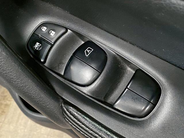 エクストレイル ２０Ｘ　ハイブリッド　エマージェンシーブレーキＰ　（禁煙車）（４ＷＤ）（純正ＳＤナビ）（バックカメラ）（シートヒーター）（ＬＥＤヘッドライト）（センターデフロック）（プッシュスタート＆スマートキー）（デジタルインナーミラー）（純正１７インチＡＷ）（53枚目）