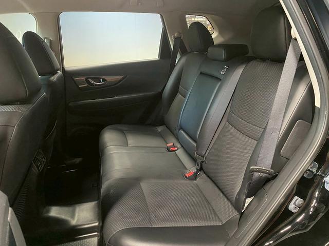エクストレイル ２０Ｘ　ハイブリッド　エマージェンシーブレーキＰ　（禁煙車）（４ＷＤ）（純正ＳＤナビ）（バックカメラ）（シートヒーター）（ＬＥＤヘッドライト）（センターデフロック）（プッシュスタート＆スマートキー）（デジタルインナーミラー）（純正１７インチＡＷ）（58枚目）