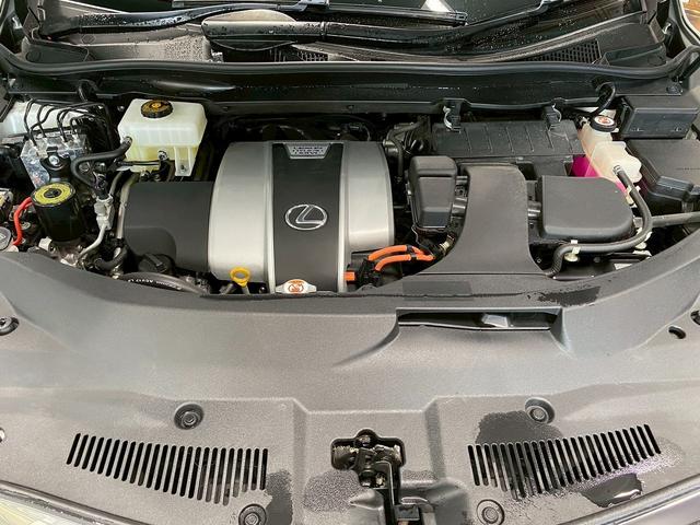 ＲＸ ＲＸ４５０ｈＬ　（禁煙車）（３列７人乗）（ベージュ本革）（リアエンターテイメント）（シートヒーター＆Ａ／Ｃ）（レーダークルーズ）（パワーバックドア）（ＨＵＤ）（三眼ＬＥＤヘッド）（ＥＴＣ）（純正２０インチＡＷ）（62枚目）