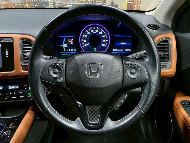 ヴェゼル ハイブリッドＺ　（禁煙車）（純正ナビ）（バックモニター）（クルコン）（パドルシフト）（スマートキー＆プッシュスタート）（シートヒーター）（電動サイドブレーキ）（ブレーキホールド）（ＥＴＣ）（純正１７インチＡＷ）（25枚目）