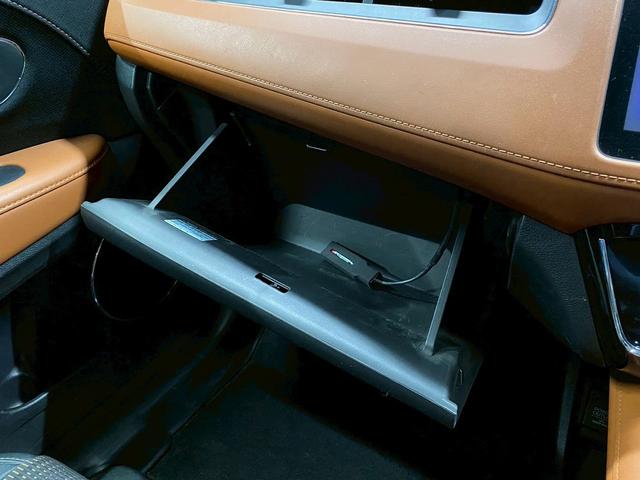 ヴェゼル ハイブリッドＺ　（禁煙車）（純正ナビ）（バックモニター）（クルコン）（パドルシフト）（スマートキー＆プッシュスタート）（シートヒーター）（電動サイドブレーキ）（ブレーキホールド）（ＥＴＣ）（純正１７インチＡＷ）（45枚目）