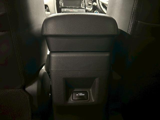 アウトランダーＰＨＥＶ Ｇプレミアムパッケージ　（禁煙車）（後期型）（黒本革シート）（４ＷＤ）（ロックフォードプレミアムスピーカー）（レーダークルーズ）（アラウンドビューモニター）（パワーバックドア）（パドルシフト）（ＥＴＣ）（純正１８インチＡＷ）（41枚目）