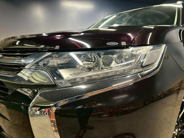 アウトランダーＰＨＥＶ Ｇプレミアムパッケージ　（禁煙車）（後期型）（黒本革シート）（４ＷＤ）（ロックフォードプレミアムスピーカー）（レーダークルーズ）（アラウンドビューモニター）（パワーバックドア）（パドルシフト）（ＥＴＣ）（純正１８インチＡＷ）（55枚目）