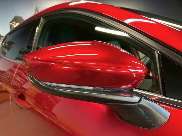 ＭＡＺＤＡ３ファストバック ＸＤプロアクティブ　Ｉ－アクティブセンス（禁煙車）（４ＷＤ）（ＢＯＳＥサウンド）（レーダークルーズ）（メーカーＳＤナビ）（ＣａｒＰｌａｙ対応）（フルフラット）（クリアランスソナー）（ＥＴＣ）（純正１８インチＡＷ）（17枚目）