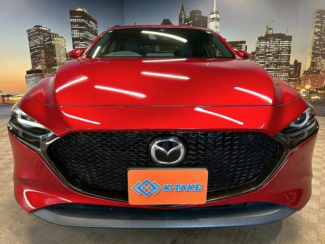 ＭＡＺＤＡ３ファストバック ＸＤプロアクティブ　Ｉ－アクティブセンス（禁煙車）（４ＷＤ）（ＢＯＳＥサウンド）（レーダークルーズ）（メーカーＳＤナビ）（ＣａｒＰｌａｙ対応）（フルフラット）（クリアランスソナー）（ＥＴＣ）（純正１８インチＡＷ）（21枚目）