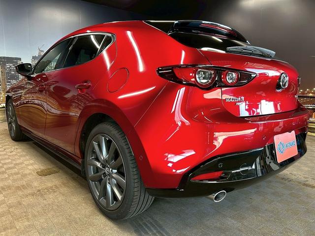 ＭＡＺＤＡ３ファストバック ＸＤプロアクティブ　Ｉ－アクティブセンス（禁煙車）（４ＷＤ）（ＢＯＳＥサウンド）（レーダークルーズ）（メーカーＳＤナビ）（ＣａｒＰｌａｙ対応）（フルフラット）（クリアランスソナー）（ＥＴＣ）（純正１８インチＡＷ）（25枚目）