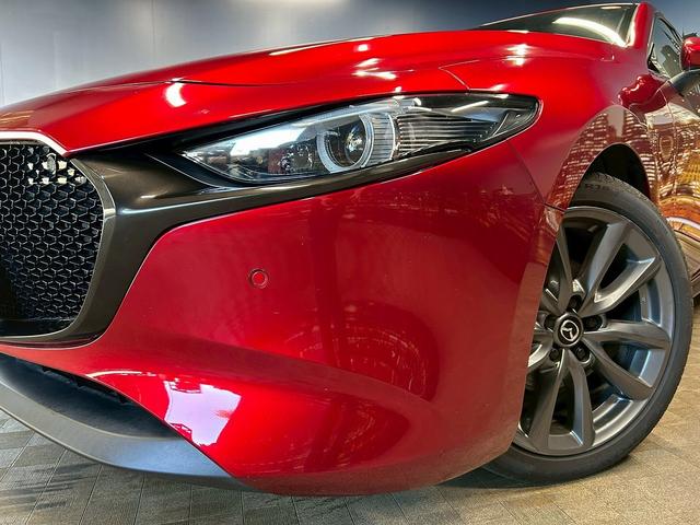 ＭＡＺＤＡ３ファストバック ＸＤプロアクティブ　Ｉ－アクティブセンス（禁煙車）（４ＷＤ）（ＢＯＳＥサウンド）（レーダークルーズ）（メーカーＳＤナビ）（ＣａｒＰｌａｙ対応）（フルフラット）（クリアランスソナー）（ＥＴＣ）（純正１８インチＡＷ）（36枚目）