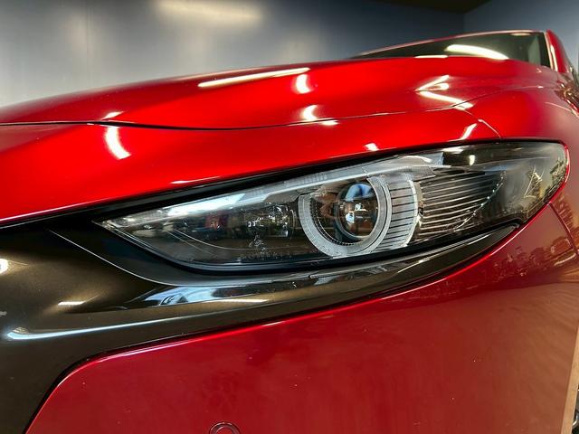 ＭＡＺＤＡ３ファストバック ＸＤプロアクティブ　Ｉ－アクティブセンス（禁煙車）（４ＷＤ）（ＢＯＳＥサウンド）（レーダークルーズ）（メーカーＳＤナビ）（ＣａｒＰｌａｙ対応）（フルフラット）（クリアランスソナー）（ＥＴＣ）（純正１８インチＡＷ）（37枚目）