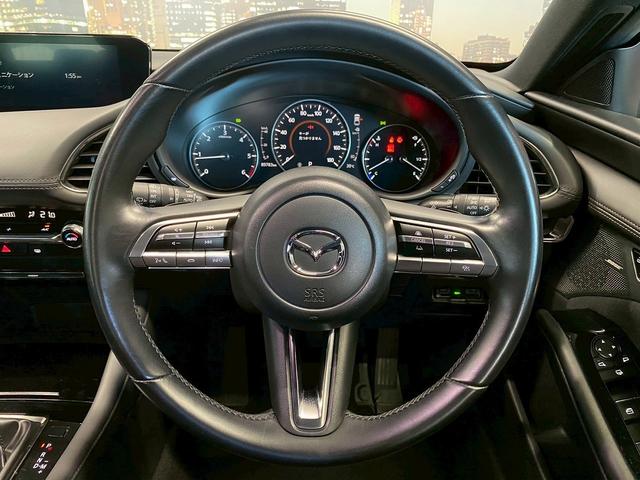 ＭＡＺＤＡ３ファストバック ＸＤプロアクティブ　Ｉ－アクティブセンス（禁煙車）（４ＷＤ）（ＢＯＳＥサウンド）（レーダークルーズ）（メーカーＳＤナビ）（ＣａｒＰｌａｙ対応）（フルフラット）（クリアランスソナー）（ＥＴＣ）（純正１８インチＡＷ）（63枚目）