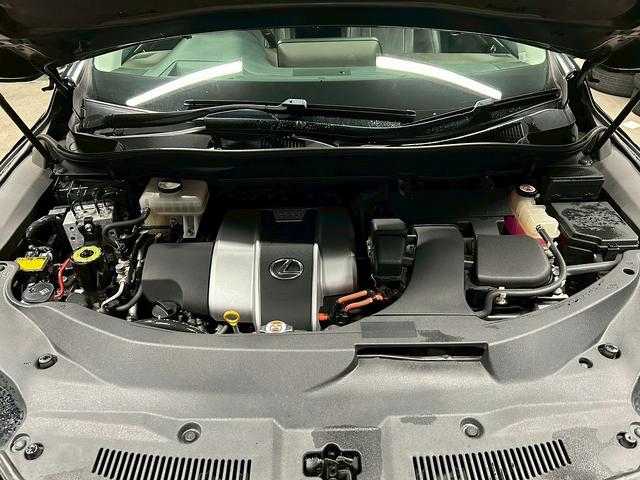 ＲＸ ＲＸ４５０ｈ　バージョンＬ　（禁煙車）（ＬＥＸＵＳセーフティシステム）（茶本革シート）（パワーバックドア）（レーダークルーズ）（シートヒーター＆Ａ／Ｃ）（アラウンドビューモニター）（フルフラット）（ＥＴＣ）（純正２０インチＡＷ）（26枚目）