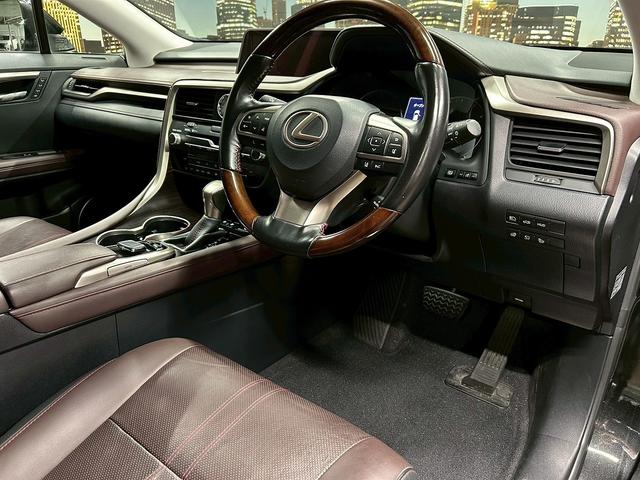 ＲＸ ＲＸ４５０ｈ　バージョンＬ　（禁煙車）（ＬＥＸＵＳセーフティシステム）（茶本革シート）（パワーバックドア）（レーダークルーズ）（シートヒーター＆Ａ／Ｃ）（アラウンドビューモニター）（フルフラット）（ＥＴＣ）（純正２０インチＡＷ）（40枚目）