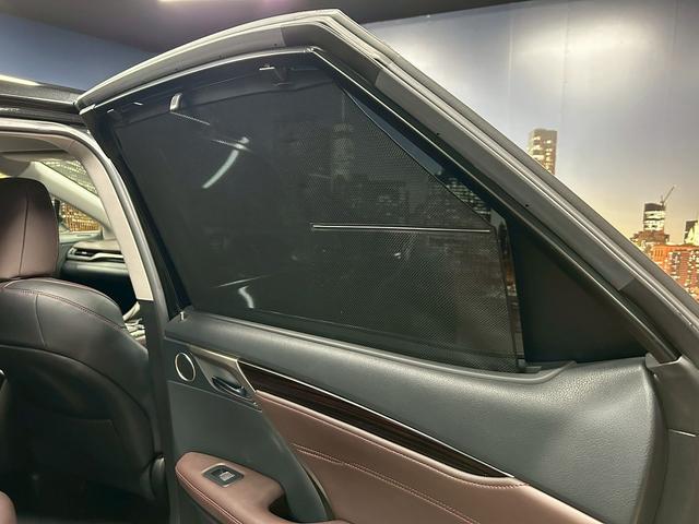 ＲＸ ＲＸ４５０ｈ　バージョンＬ　（禁煙車）（ＬＥＸＵＳセーフティシステム）（茶本革シート）（パワーバックドア）（レーダークルーズ）（シートヒーター＆Ａ／Ｃ）（アラウンドビューモニター）（フルフラット）（ＥＴＣ）（純正２０インチＡＷ）（45枚目）