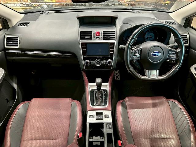 レヴォーグ １．６ＳＴＩスポーツアイサイト　アドバンスセーフティパッケージ（禁煙車）（４ＷＤ）（赤茶本革シート）（レーダークルーズ）（メーカーＳＤナビ）（ＳＴＩスポイラー）（ＳＴＩマフラー）（ターボ）（ＢＳＭ）（ＥＴＣ）（純正１８インチＡＷ）（5枚目）