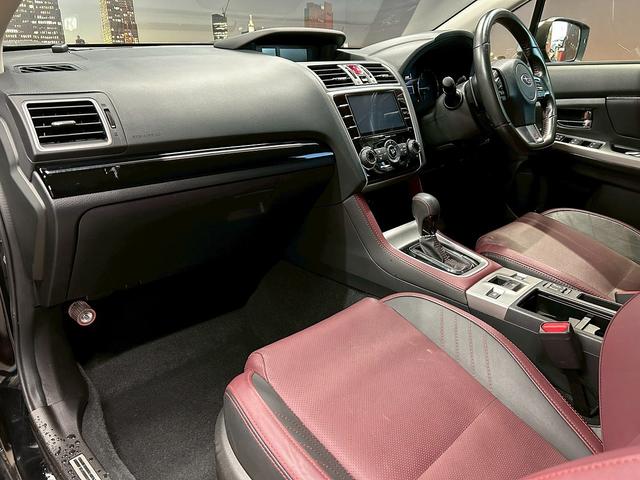 レヴォーグ １．６ＳＴＩスポーツアイサイト　アドバンスセーフティパッケージ（禁煙車）（４ＷＤ）（赤茶本革シート）（レーダークルーズ）（メーカーＳＤナビ）（ＳＴＩスポイラー）（ＳＴＩマフラー）（ターボ）（ＢＳＭ）（ＥＴＣ）（純正１８インチＡＷ）（47枚目）