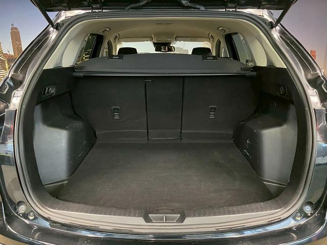 ＣＸ－５ ＸＤ　Ｌパッケージ　（禁煙車）（後期型）（メーカーＳＤナビ）（黒本革）（バック＆サイドカメラ）（レーダークルーズコントロール）（ＬＥＤヘッドライト）（パワーシート）（ＢＯＳＥスピーカー）（ＥＴＣ）（純正１９インチＡＷ）（14枚目）