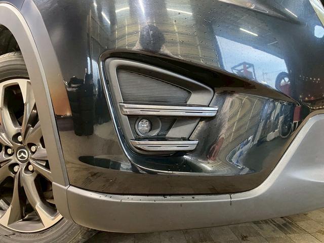 ＣＸ－５ ＸＤ　Ｌパッケージ　（禁煙車）（後期型）（メーカーＳＤナビ）（黒本革）（バック＆サイドカメラ）（レーダークルーズコントロール）（ＬＥＤヘッドライト）（パワーシート）（ＢＯＳＥスピーカー）（ＥＴＣ）（純正１９インチＡＷ）（30枚目）
