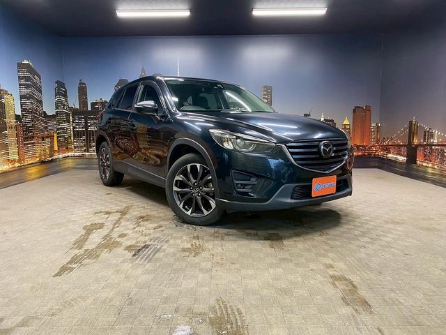 ＣＸ－５ ＸＤ　Ｌパッケージ　（禁煙車）（後期型）（メーカーＳＤナビ）（黒本革）（バック＆サイドカメラ）（レーダークルーズコントロール）（ＬＥＤヘッドライト）（パワーシート）（ＢＯＳＥスピーカー）（ＥＴＣ）（純正１９インチＡＷ）（32枚目）