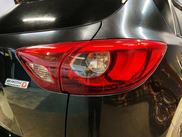 ＣＸ－５ ＸＤ　Ｌパッケージ　（禁煙車）（後期型）（メーカーＳＤナビ）（黒本革）（バック＆サイドカメラ）（レーダークルーズコントロール）（ＬＥＤヘッドライト）（パワーシート）（ＢＯＳＥスピーカー）（ＥＴＣ）（純正１９インチＡＷ）（36枚目）