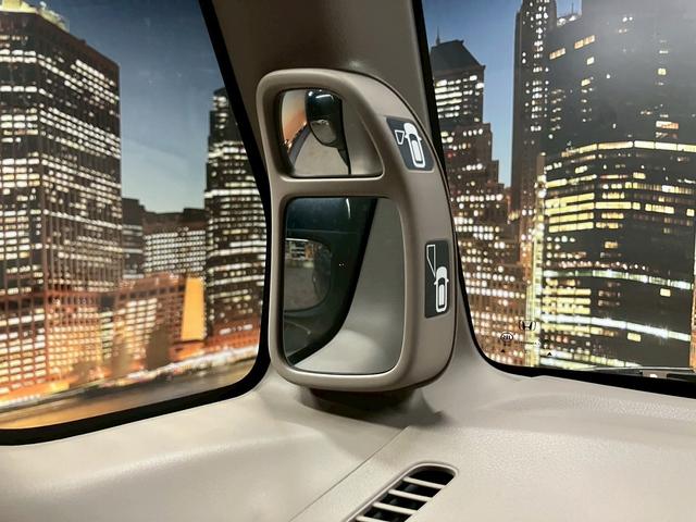 N-BOX G (禁煙車)(両側スライドドア)(カロッツェリア製SDナビ)(チップアップシート)(バックカメラ)(スマートキー&プッシュスタート)(電動格納ミラー)(ABS)(純正13インチSW)(51枚目)