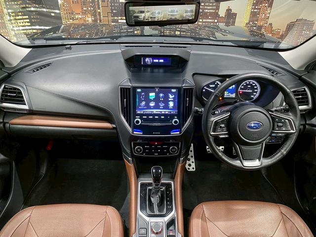 フォレスター アドバンス (禁煙車)(茶本革)(サンルーフ)(純正ナビ)(アイサイト)(フトント/サイド/バックカメラ)(クリアランスソナー)(メモリ付パワーシート)(パワーバックドア)(ETC)(純正18インチAW)(5枚目)