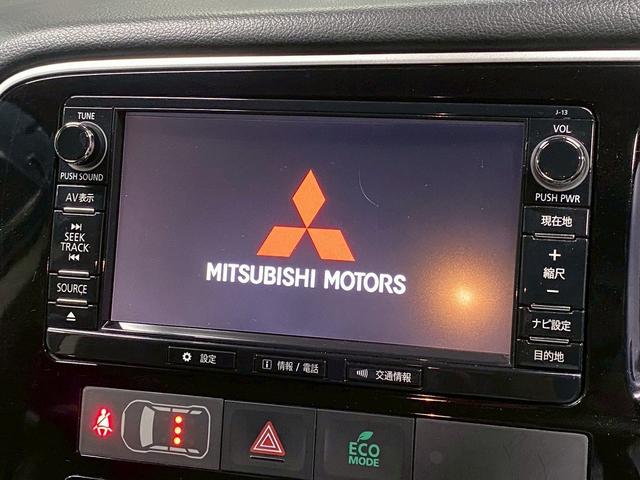 アウトランダーPHEV Gナビパッケージ (禁煙車)(後期型)(4WD)(黒半革)(純正SDナビ)(バックカメラ)(LEDヘッドライト)(クリアランスソナー)(パドルシフト)(パワーシート)(シートヒーター)(ETC)(純正18インチAW)(6枚目)