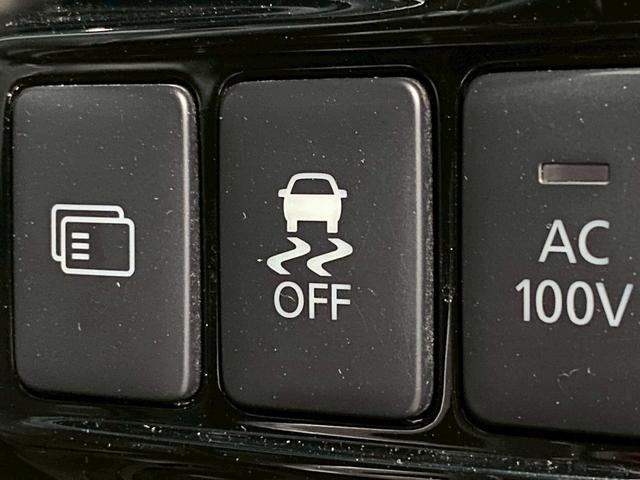 アウトランダーPHEV Gナビパッケージ (禁煙車)(後期型)(4WD)(黒半革)(純正SDナビ)(バックカメラ)(LEDヘッドライト)(クリアランスソナー)(パドルシフト)(パワーシート)(シートヒーター)(ETC)(純正18インチAW)(39枚目)