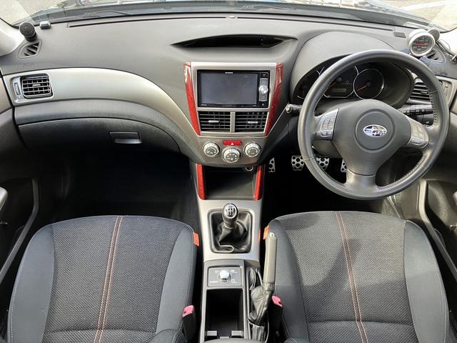 フォレスター 2.0XT (禁煙車)(5速MT)(タイミングベルト交換済み)(4WD)(クルコン)(HIDヘッドライト)(パワーシート)(フルフラット)(シートヒーター)(フロント&リアフォグランプ)(純正17インチAW)(5枚目)