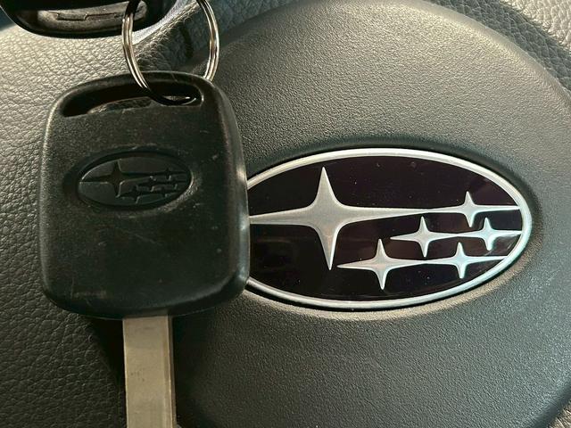 フォレスター 2.0XT (禁煙車)(5速MT)(タイミングベルト交換済み)(4WD)(クルコン)(HIDヘッドライト)(パワーシート)(フルフラット)(シートヒーター)(フロント&リアフォグランプ)(純正17インチAW)(16枚目)