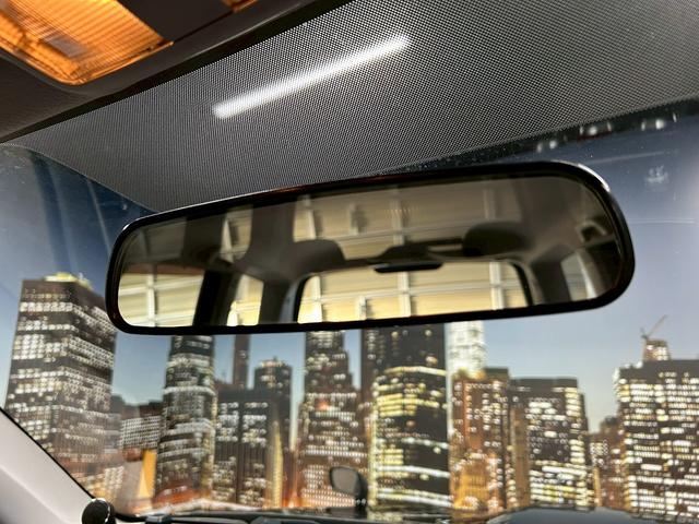 フォレスター 2.0XT (禁煙車)(5速MT)(タイミングベルト交換済み)(4WD)(クルコン)(HIDヘッドライト)(パワーシート)(フルフラット)(シートヒーター)(フロント&リアフォグランプ)(純正17インチAW)(29枚目)