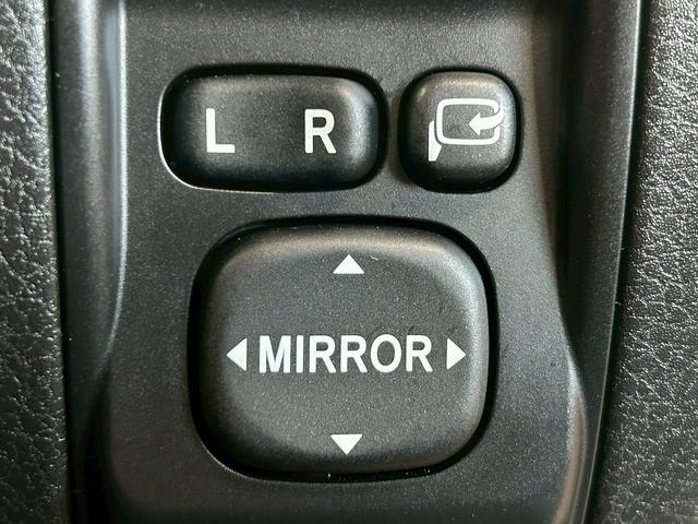 フォレスター 2.0XT (禁煙車)(5速MT)(タイミングベルト交換済み)(4WD)(クルコン)(HIDヘッドライト)(パワーシート)(フルフラット)(シートヒーター)(フロント&リアフォグランプ)(純正17インチAW)(41枚目)