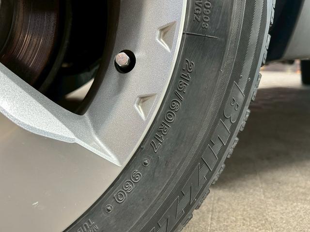 フォレスター 2.0XT (禁煙車)(5速MT)(タイミングベルト交換済み)(4WD)(クルコン)(HIDヘッドライト)(パワーシート)(フルフラット)(シートヒーター)(フロント&リアフォグランプ)(純正17インチAW)(43枚目)