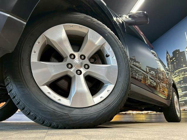 フォレスター 2.0XT (禁煙車)(5速MT)(タイミングベルト交換済み)(4WD)(クルコン)(HIDヘッドライト)(パワーシート)(フルフラット)(シートヒーター)(フロント&リアフォグランプ)(純正17インチAW)(47枚目)